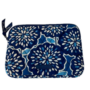 Vera Bradley quilted blue floral tablet / ipad case